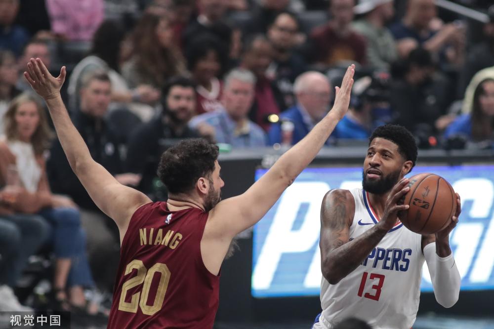 在当今国际 在当今国际